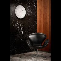 Billede af Arne Jacobsen Bankers Vægur Ø: 48 cm - Hvid/Sort/Rød 