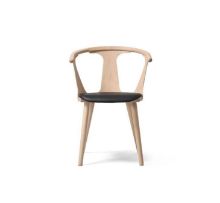 Billede af &Tradition SK2 In Between Chair SH: 45 cm - Oiled Oak/Black Silk Leather