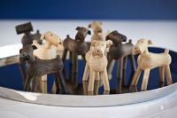 Billede af Kay Bojesen Hund Tim H: 7,5 cm - Eg