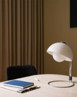 Billede af &Tradition Flowerpot VP4 Bordlampe H: 35,9 cm - Matt White