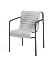 Billede af HAY Palissade Dining Armchair Quilted Cushion 103,5x44,5 cm - Sky Grey 