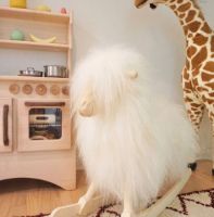 Billede af Povl Kjer Rokkefår Gyngehest H: 60 cm - Hvid Lang Uld OUTLET