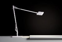 Billede af FLOS Kelvin Edge Bordlampe 41,4-47,3 cm - Hvid