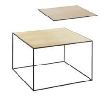 Billede af Audo Copenhagen Twin 49 Table 49x49 cm - Black Frame/Oak/Brass