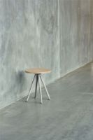 Billede af HAY Pyramid Coffee Table 51 Ø: 45 cm - Beige Steel/Oiled Oak