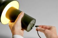 Billede af HAY PC Portable Bordlampe H: 22 cm - Olive 