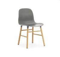 Billede af Normann Copenhagen Form Stol SH: 44cm - Grå/Eg