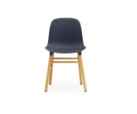 Billede af Normann Copenhagen Form Stol SH: 44cm - Blå/Eg