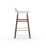 Billede af Normann Copenhagen Form Barstol SH: 65cm - Hvid/Valnød