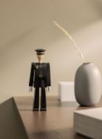 Billede af Kay Bojesen Politimand H: 18,5 cm - Sort/Bøg