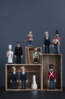 Billede af Kay Bojesen Politimand H: 18,5 cm - Sort/Bøg