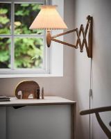 Billede af Le Klint 224 6/17 Saxlampe til væg H: 31 cm - Røget eg / Papirskærm