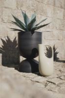 Billede af Ferm Living Hourglass Pot Medium Ø: 40 cm - Black 