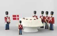 Billede af Kay Bojesen Fanebærer med tekstilflag 18,5  cm - Mini   