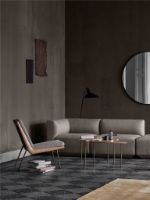 Billede af &Tradition Pinwheel HM7 Side Table 65x65 cm - Oiled Oak/Brass