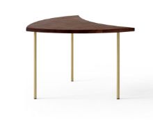 Billede af &Tradition Pinwheel HM7 Side table - Oiled Walnut/Brass