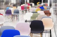 Billede af Normann Copenhagen Form Stol SH: 44cm - Hvid/Krom