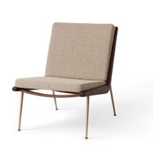 Billede af &Tradition Boomerang HM1 Loungestol SH: 42 cm - Oiled Walnut w. Brass/Karakorum 003