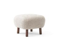 Billede af &Tradition Little Petra ATD1 Pouf H: 37 cm - Oiled Walnut/Sheepskin Moonlight 