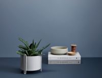 Billede af Woud Pidestall Planter Small - Grey 