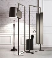 Billede af FROST BUKTO Tøjstander 6002 150x62,8cm - Sort/Poleret