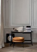 Billede af FLOS Oblique QI Bordlampe H: 35cm - Matt Anthracite