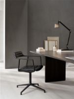 Billede af Vipp 452 Swivel Stol Gliders u. Hjul - Black Aluminium/Black leather