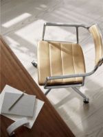 Billede af Vipp 452 Swivel Stol m. Hjul  - Aluminium/Camel leather