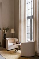 Billede af Audo Copenhagen Échasse Vase M H: 45 cm - Brass / Green Smoked Glass