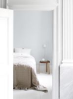 Billede af Normann Copenhagen Tap Skammel H: 43 cm - Eg/Karamel