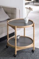 Billede af Brdr. Krüger Bølling Bakkebord m. 2 bakker Ø: 50 cm - Sortmalet Eg/Lysegrå og Grå