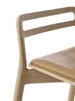 Billede af Vipp 484 Cabin Counter Stool SH: 67 cm - Light Oak/Sand Leather