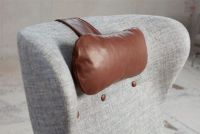 Billede af Søren Lund SL 407 Lænestol m. Nakkepude SH: 42 cm - Main Line Flax/Genova Nougat Læder/Satinkrom Sokkel m. Drej