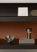 Billede af Audo Copenhagen Zet Storage System H: 114 cm - Ivory/Black Oak 