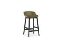 Billede af Normann Copenhagen Hyg Barstol SH: 65 cm - Oliven/Sort Eg
