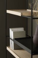 Billede af Woud Tray Shelf High H: 201 cm - White Pigmented Oak & Black Painted Oak