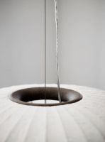 Billede af Vipp 586 Paper Pendant Ø: 45 cm - White/Dark Oak UDSTILLINGSMODEL