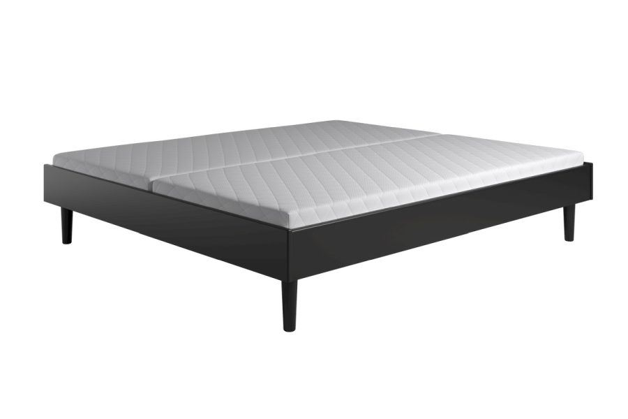 Billede af Kaagaard 380 Sengeramme 180x200 cm - Sortmalet Bøg/Træben