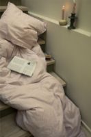 Billede af Juna Monochrome Lines Sengetøj 140x200 cm - Rosa/Hvid 