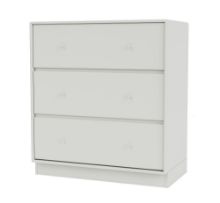 Vis detaljer for Montana QS Selection Carry Kommode med sokkel 7 cm 69,6x69,6x38 cm - 09 Nordic Billede af Montana QS Selection Carry Kommode med sokkel 7 cm 69,6x69,6x38 cm - 09 Nordic