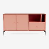 Billede af Montana Mega 200803 Skænk med ben 115,2x38 cm - 151 Rhubarb / Black