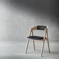 Billede af Findahl by Hammel METTE Spisebordsstol M. Rygpolstring SH: 45 cm - Ubehandlet Eg/Sort Sydney Læder