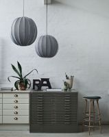 Billede af Made By Hand Knit-Wit Round Pedant Ø: 45 cm - Black