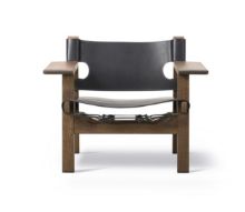 Billede af Fredericia Furniture 2226 Den Spanske Stol af Børge Mogensen SH: 33 cm - Sort Læder/Olieret Røget Eg