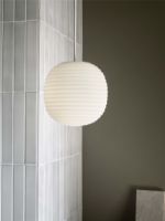Billede af New Works Lantern Pendant Ø: 20 cm - Frosted White Opal Glass 