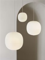 Billede af New Works Lantern Pendant Ø: 30 cm - Frosted White Opal Glass
