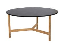 Billede af Cane-line Outdoor Twist Sofabord Stor Ø: 90 cm - Dark Grey/Teak