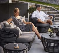 Billede af Cane-line Outdoor Basket Sofabord Stor Ø: 95 cm - Travertine Look Ceramic/Graphite Weave