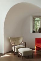 Billede af &Tradition Wulff Pouf ATD3 SH: 39 cm - Hallingdal 376/Walnut