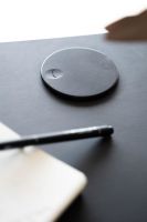 Billede af Bent Hansen Hemingway Skrivebord m. Opladerstation & Skuffe L: 120 cm - Matlakeret Eg/Conifer Green Linoleum